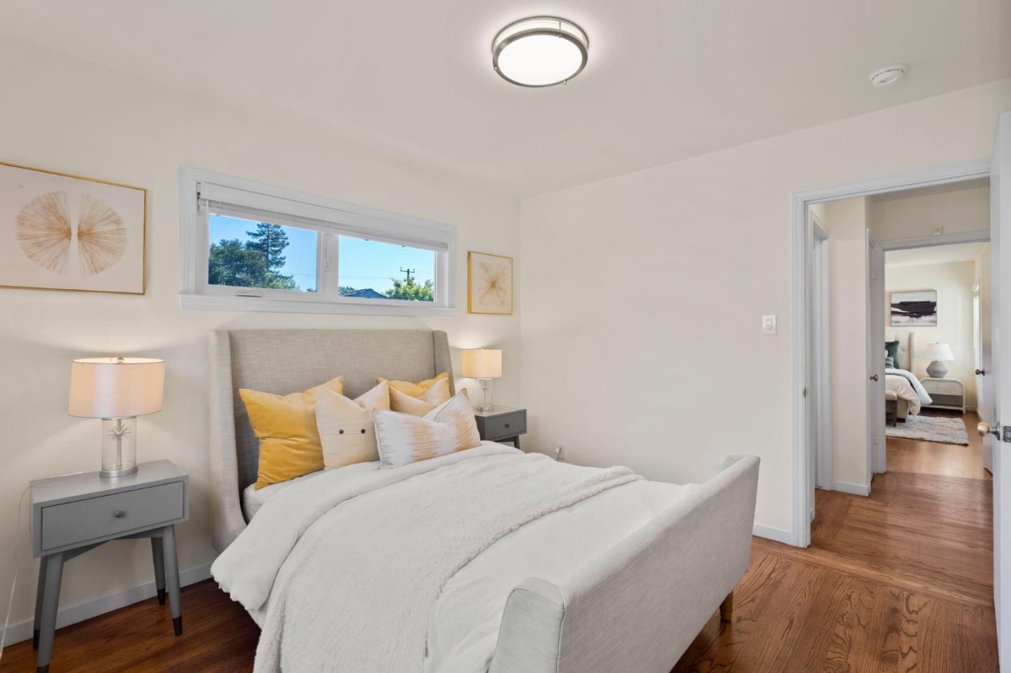 2411 Graceland Avenue