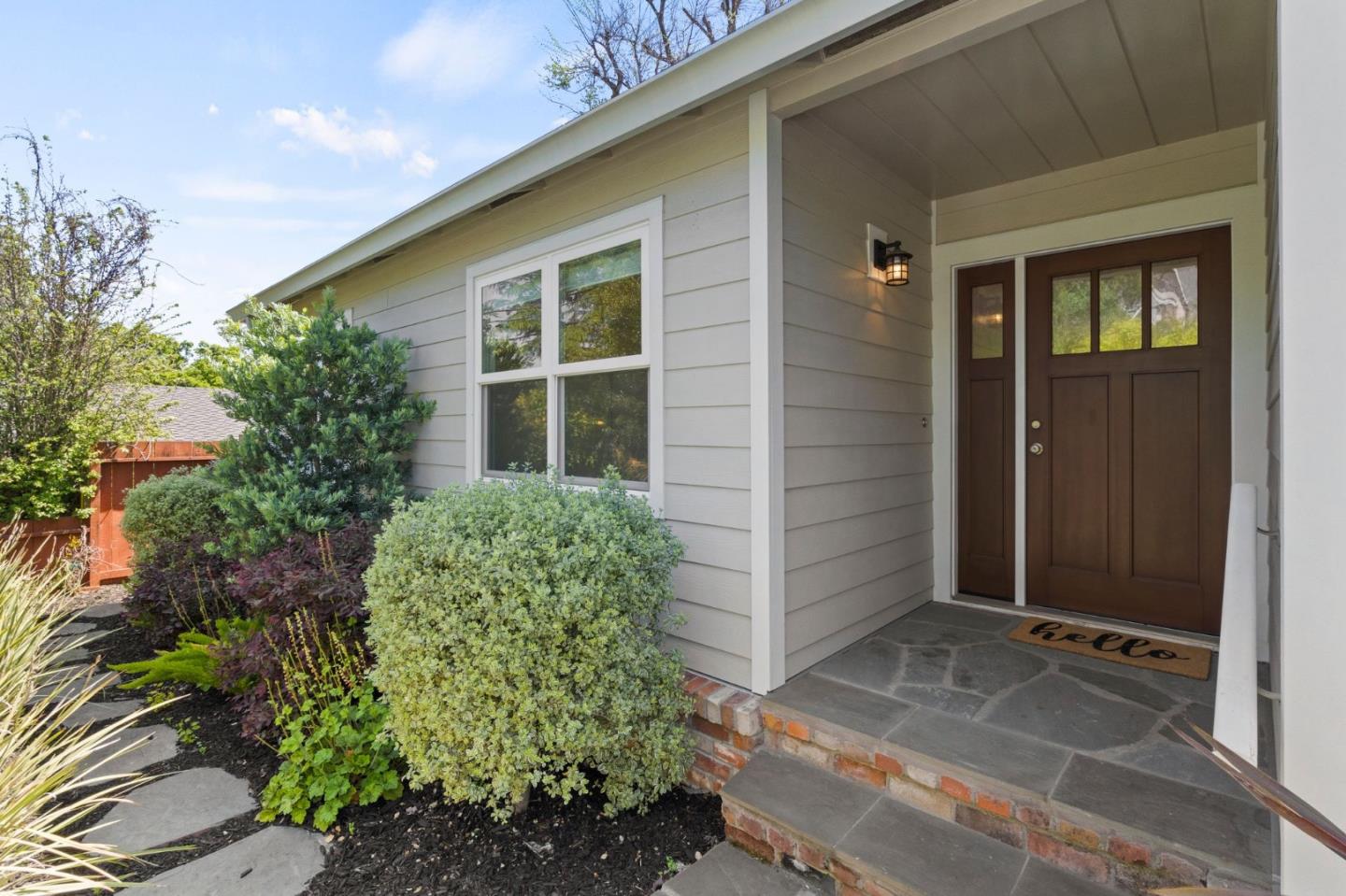 2411 Graceland Avenue