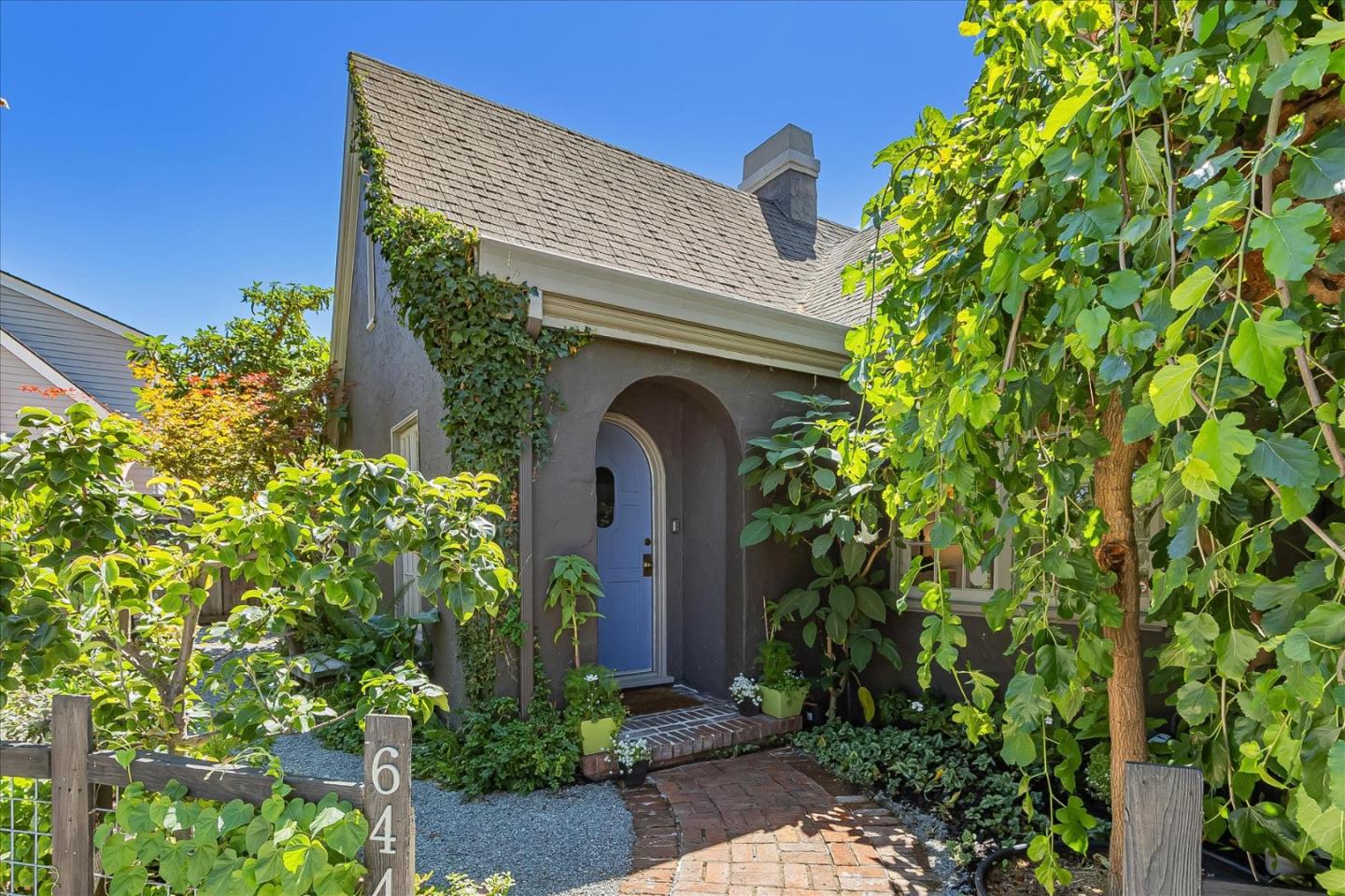 644 Coe Avenue