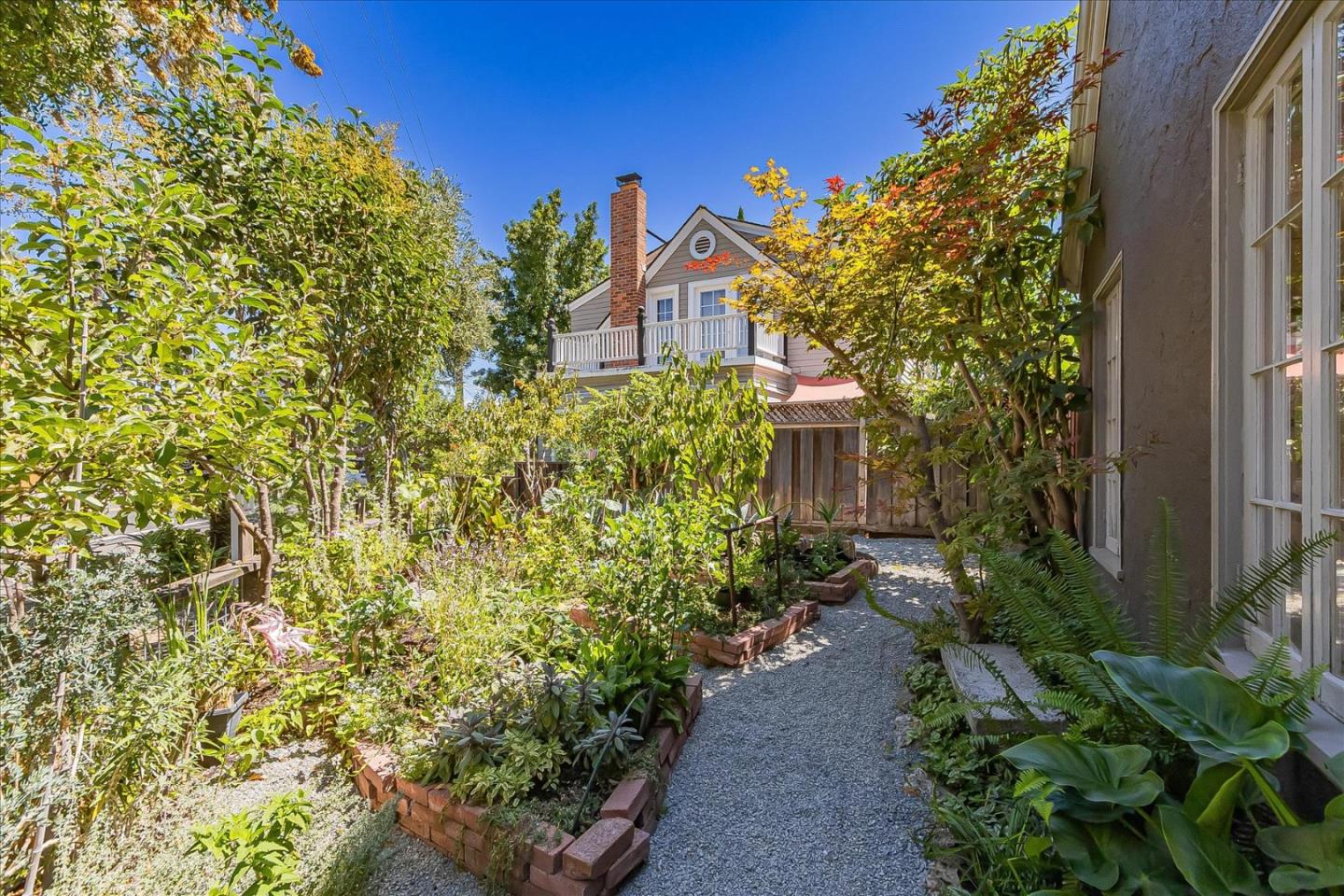 644 Coe Avenue
