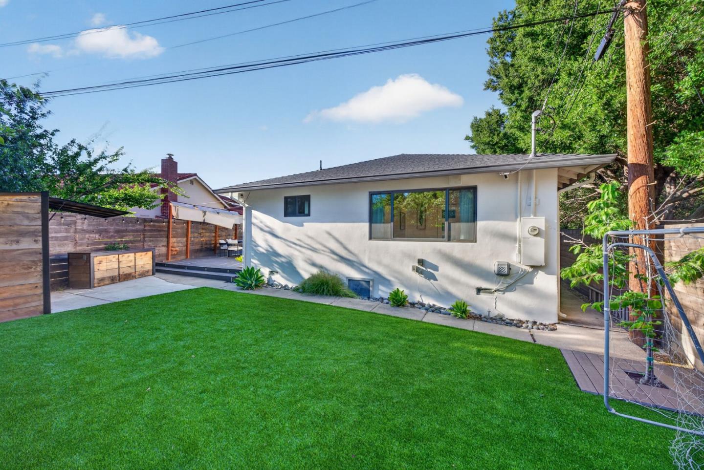 2974 Ridge Court
