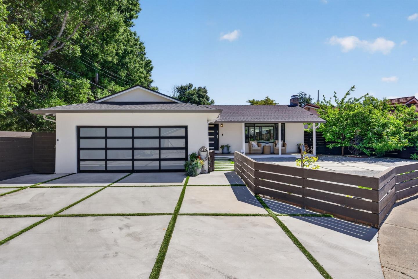 2974 Ridge Court