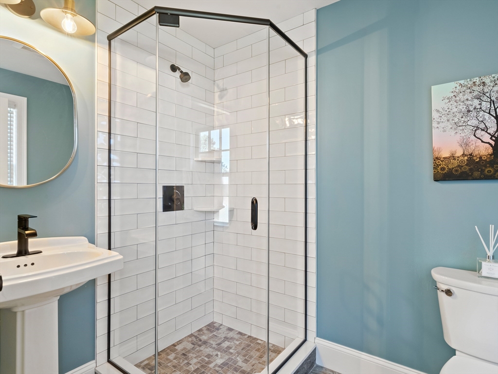 7 Vernon Ave. - Seller Represented