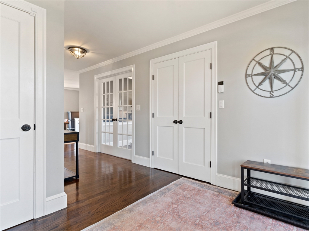 7 Vernon Ave. - Seller Represented