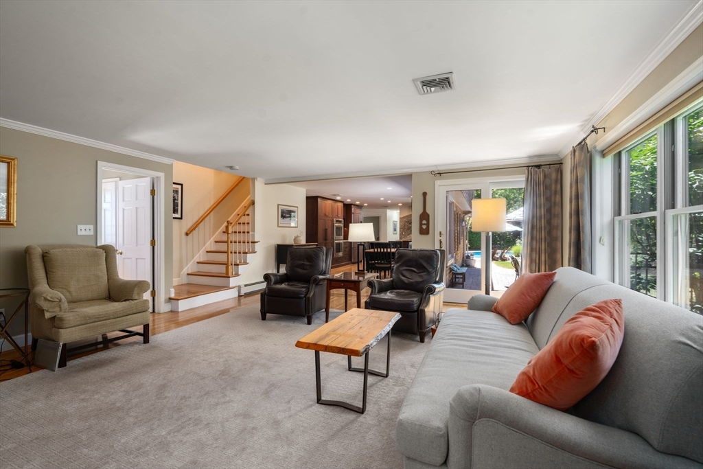 8 Ringbolt Road