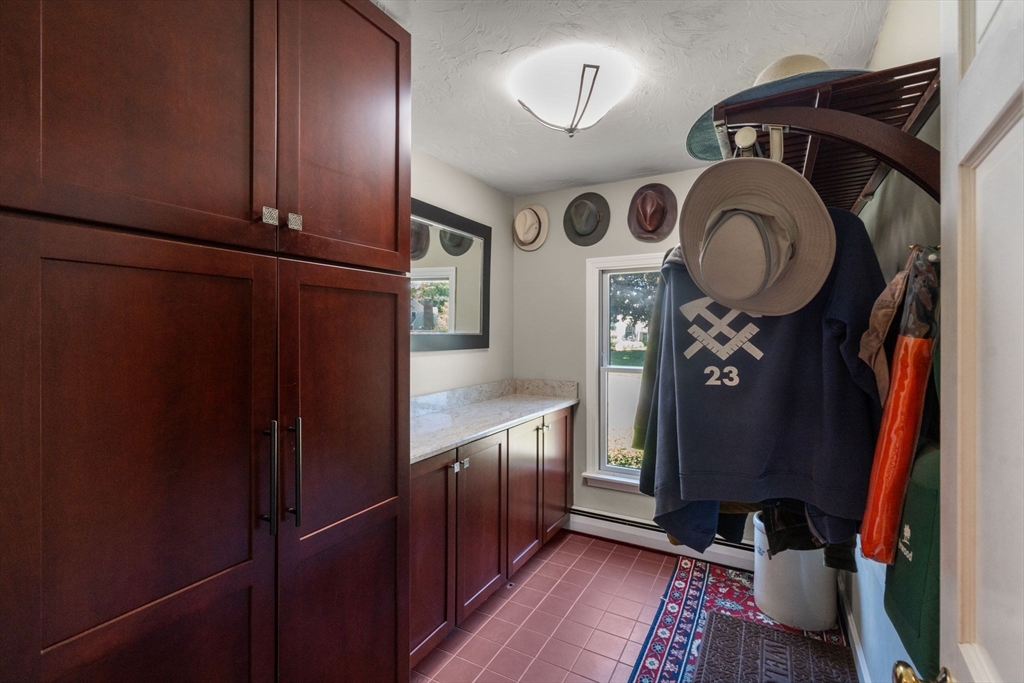 8 Ringbolt Road