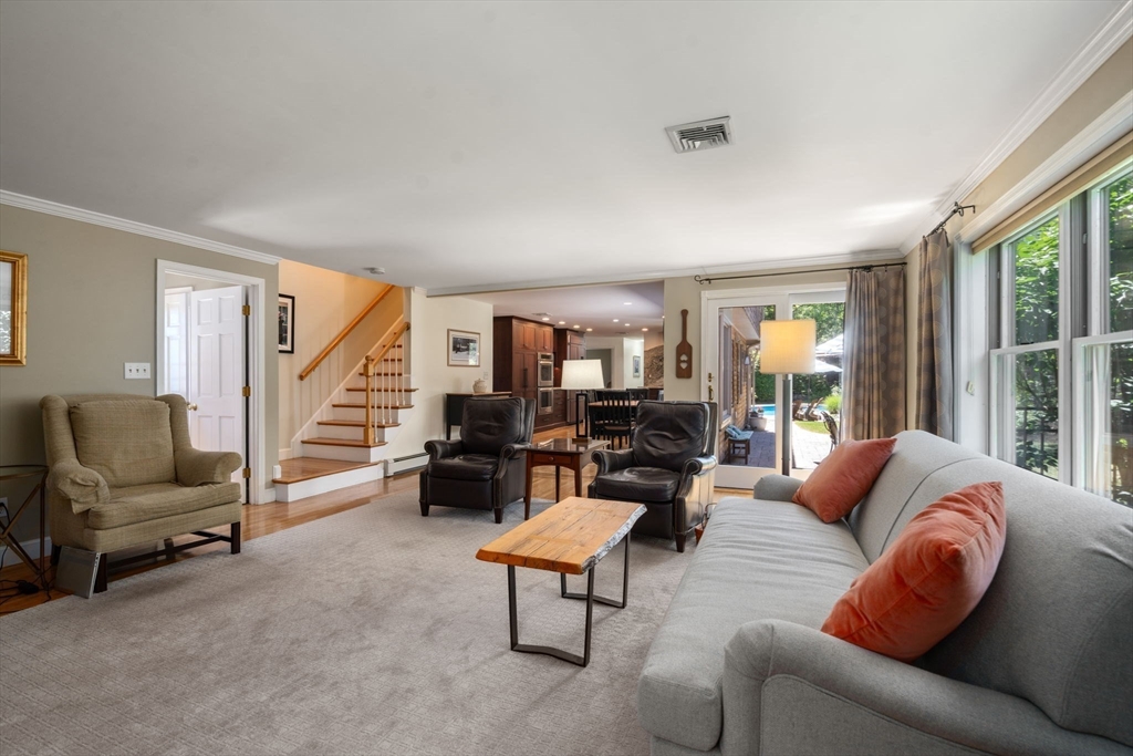8 Ringbolt Road