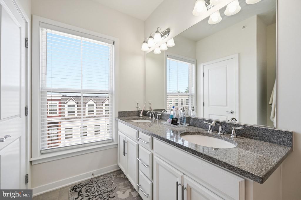 10723 VIOGNIER TERRACE