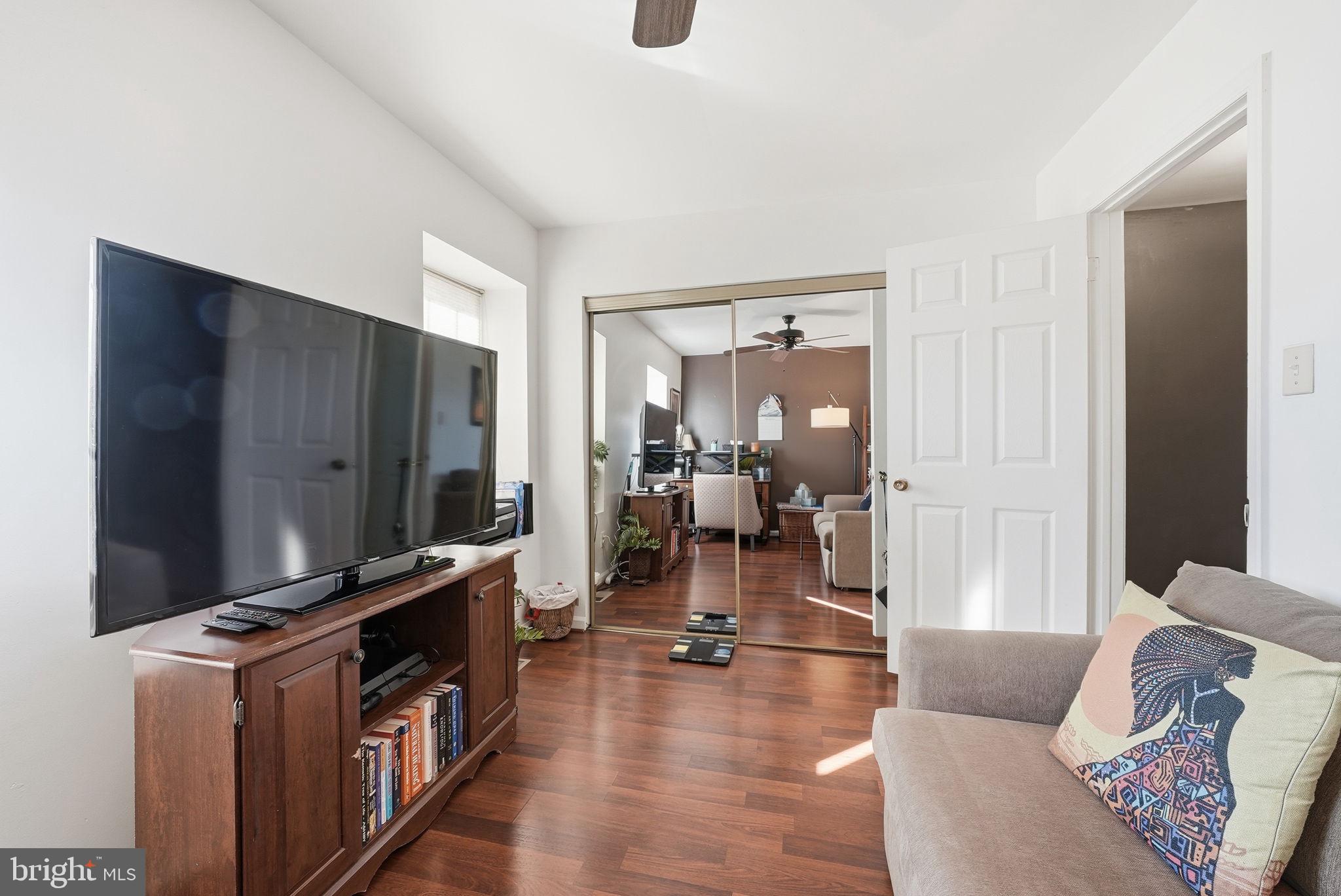 5513 WOODLAWN MANOR COURT