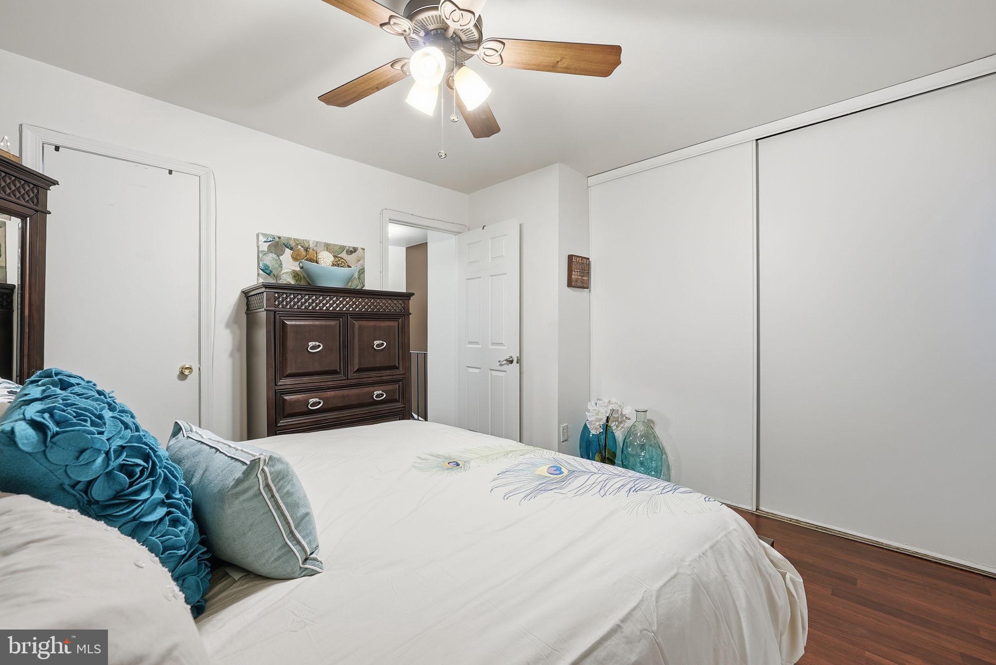 5513 WOODLAWN MANOR COURT