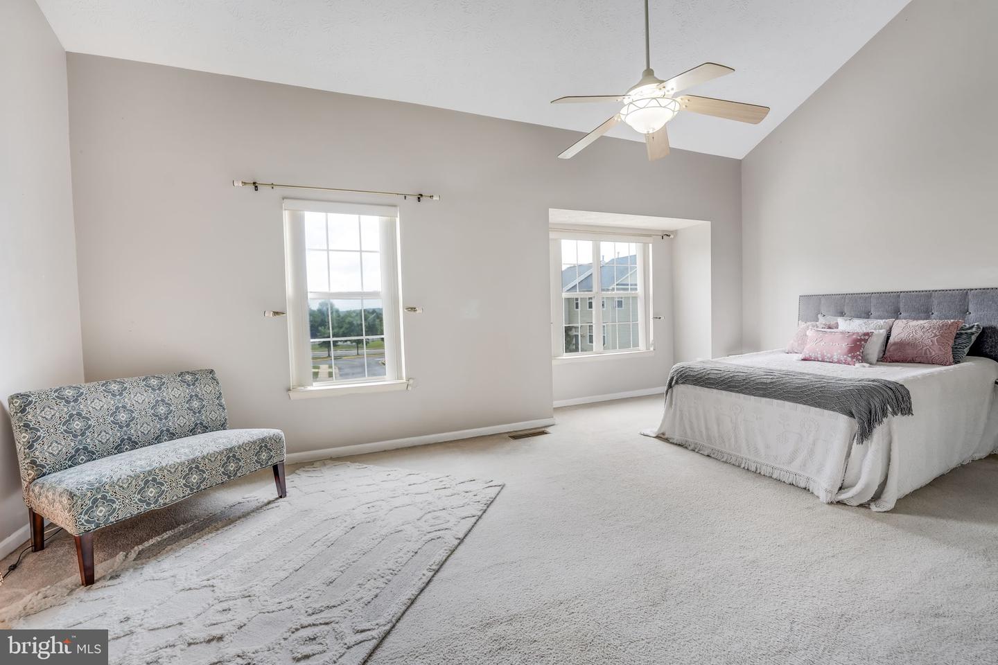 4156 la Mauricie Loop