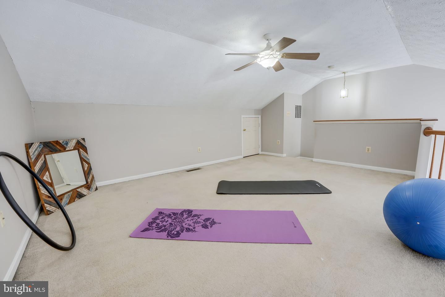 4156 la Mauricie Loop