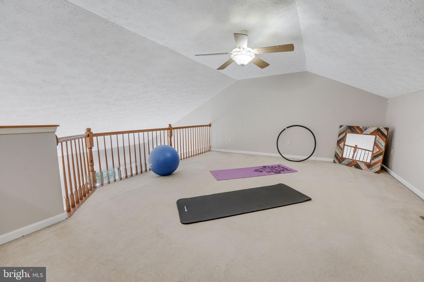 4156 la Mauricie Loop