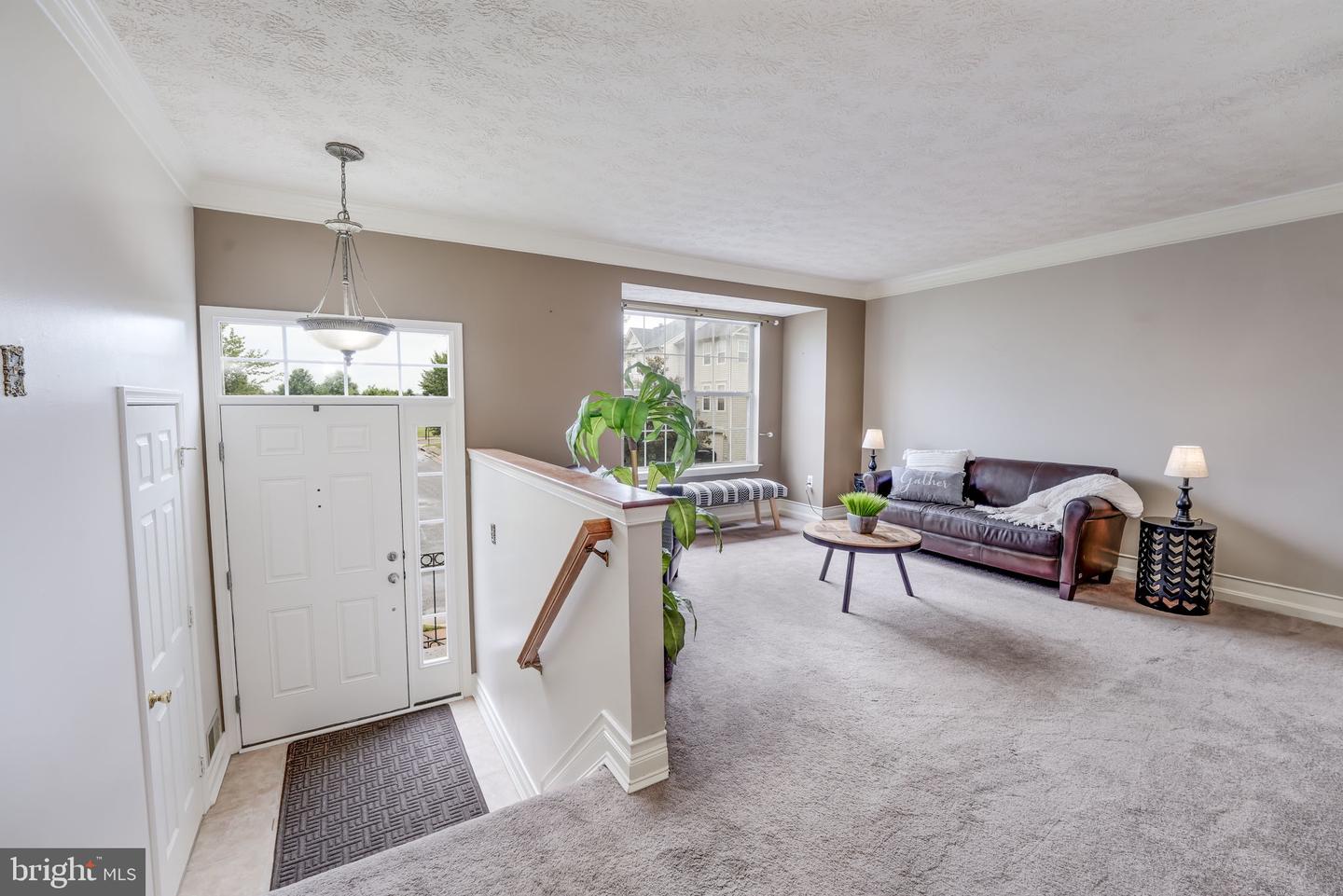 4156 la Mauricie Loop