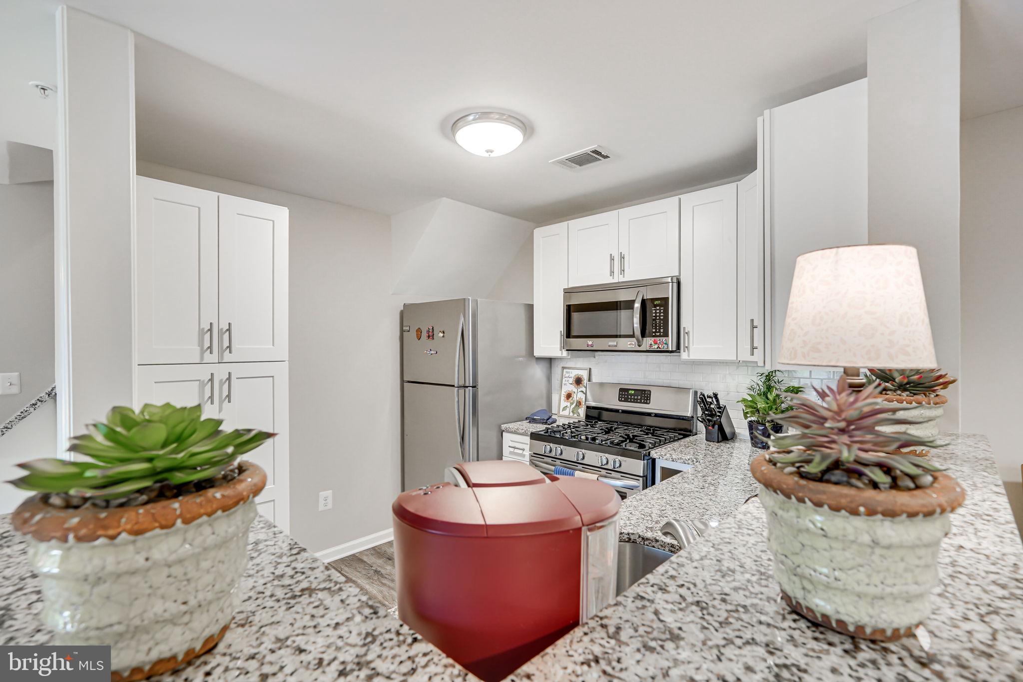 1060 Gardenview Loop #403