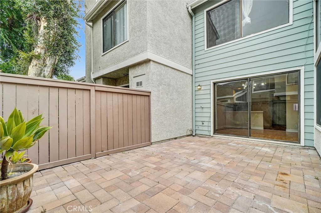 401 Deerfield Avenue 84