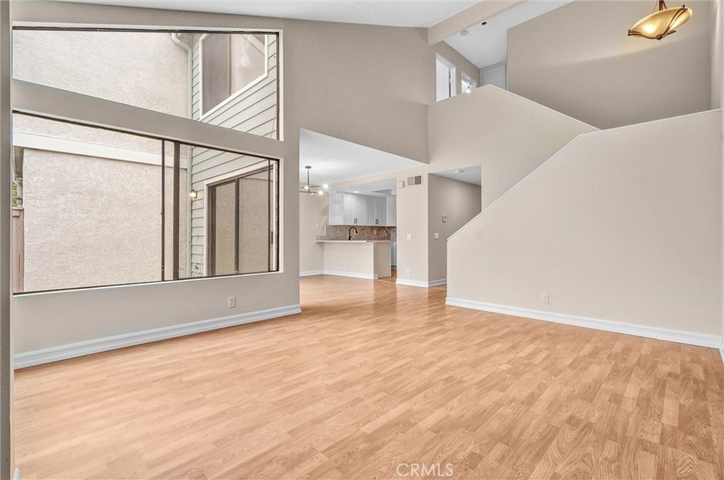 401 Deerfield Avenue 84
