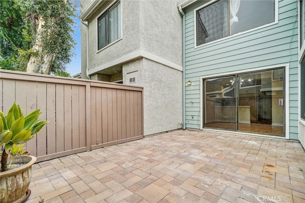 401 Deerfield Avenue 84