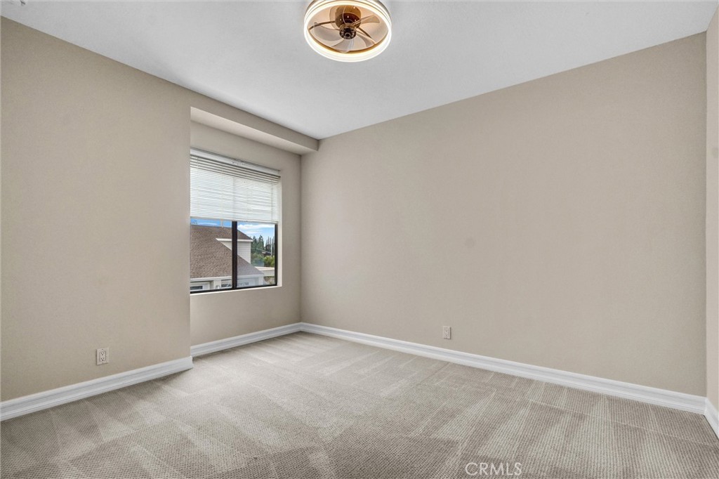 401 Deerfield Avenue 84