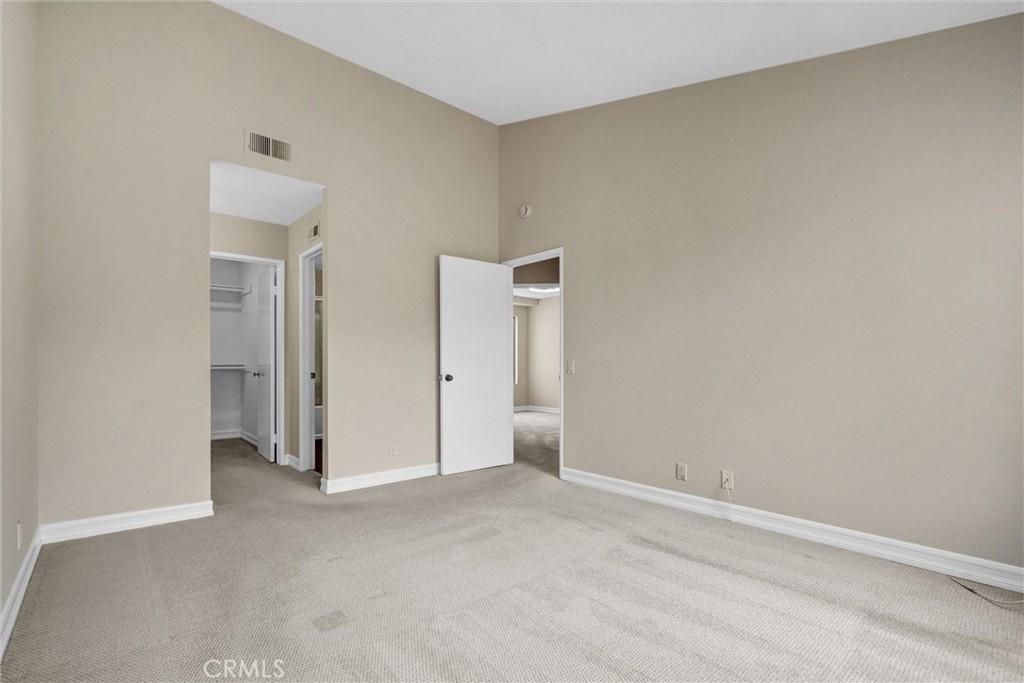 401 Deerfield Avenue 84