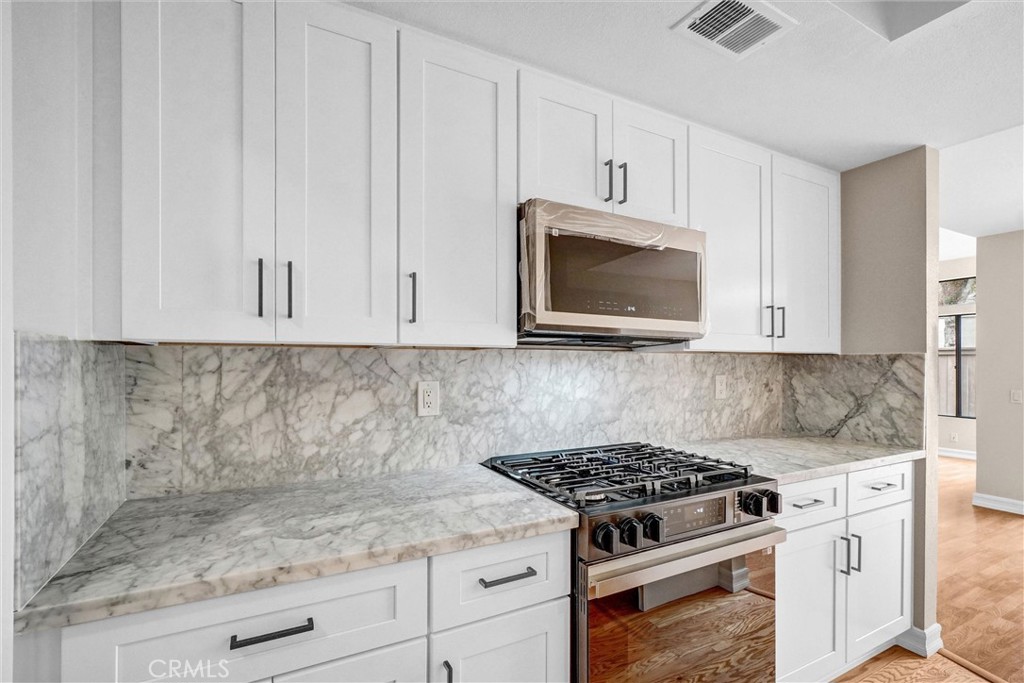 401 Deerfield Avenue 84