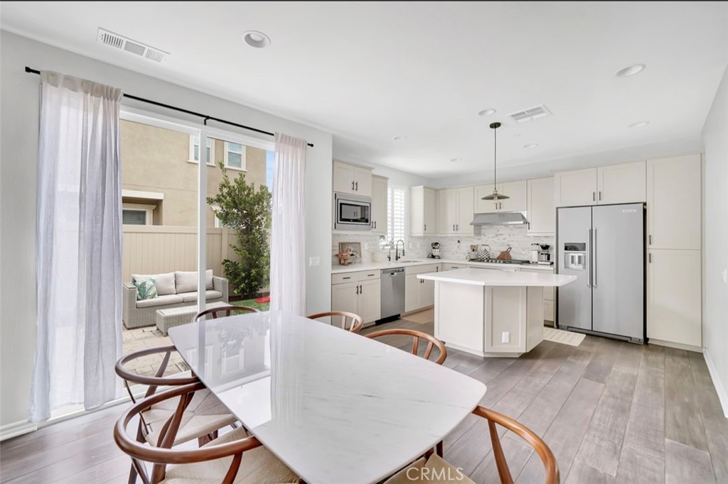 5086 Burgundy Lane