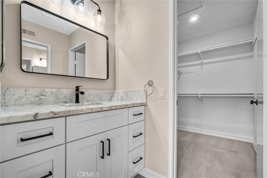 401 Deerfield Avenue 84