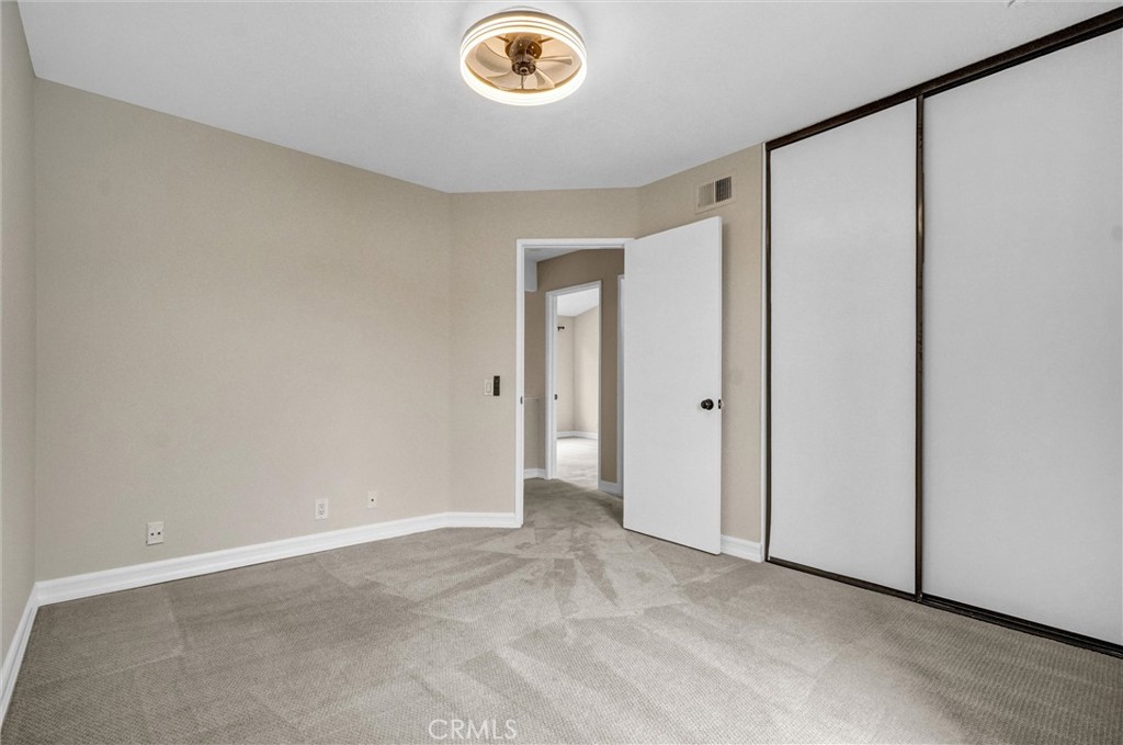 401 Deerfield Avenue 84