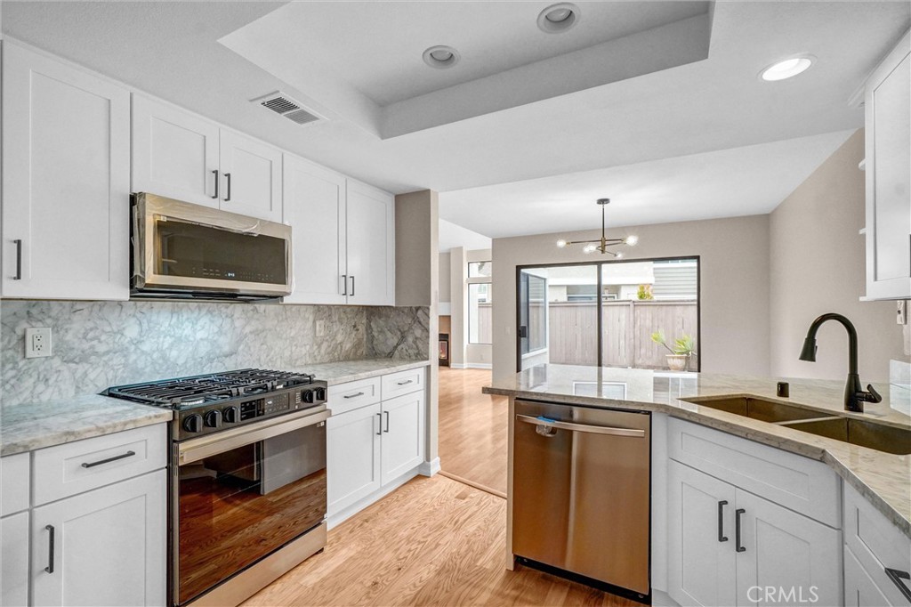 401 Deerfield Avenue 84