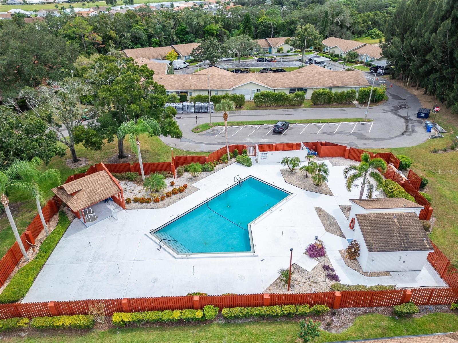 120 KNOLLPOINT DR