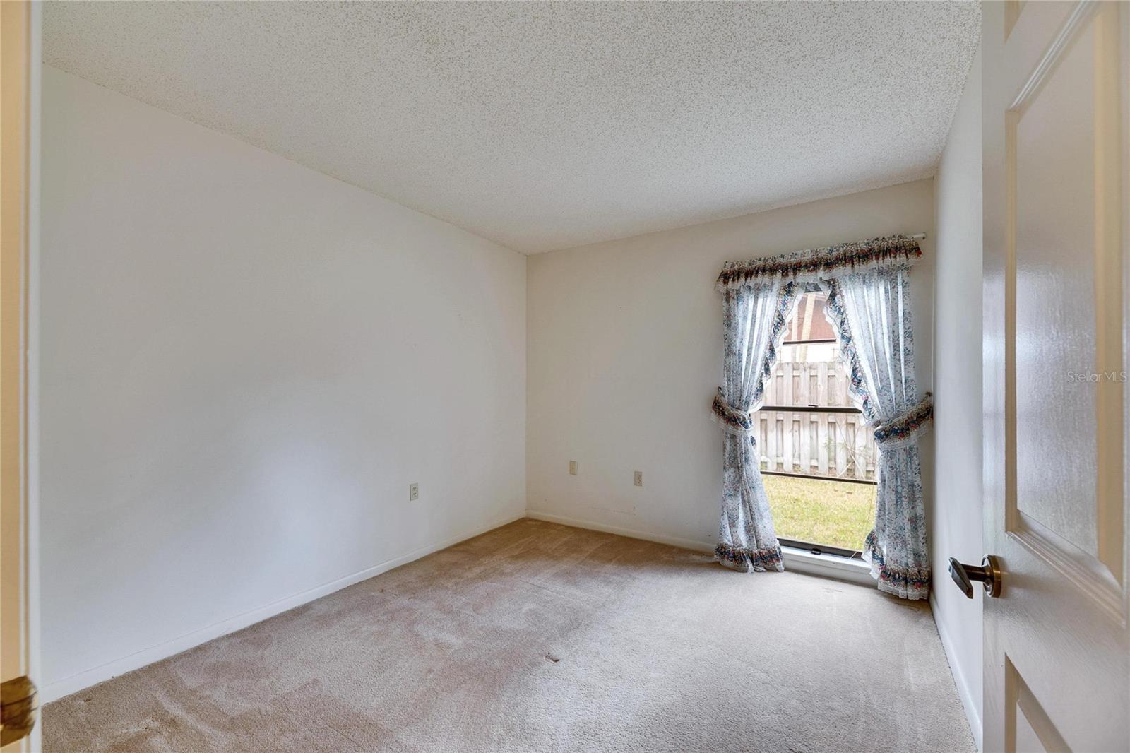 14712 LAUREL LAKE LN