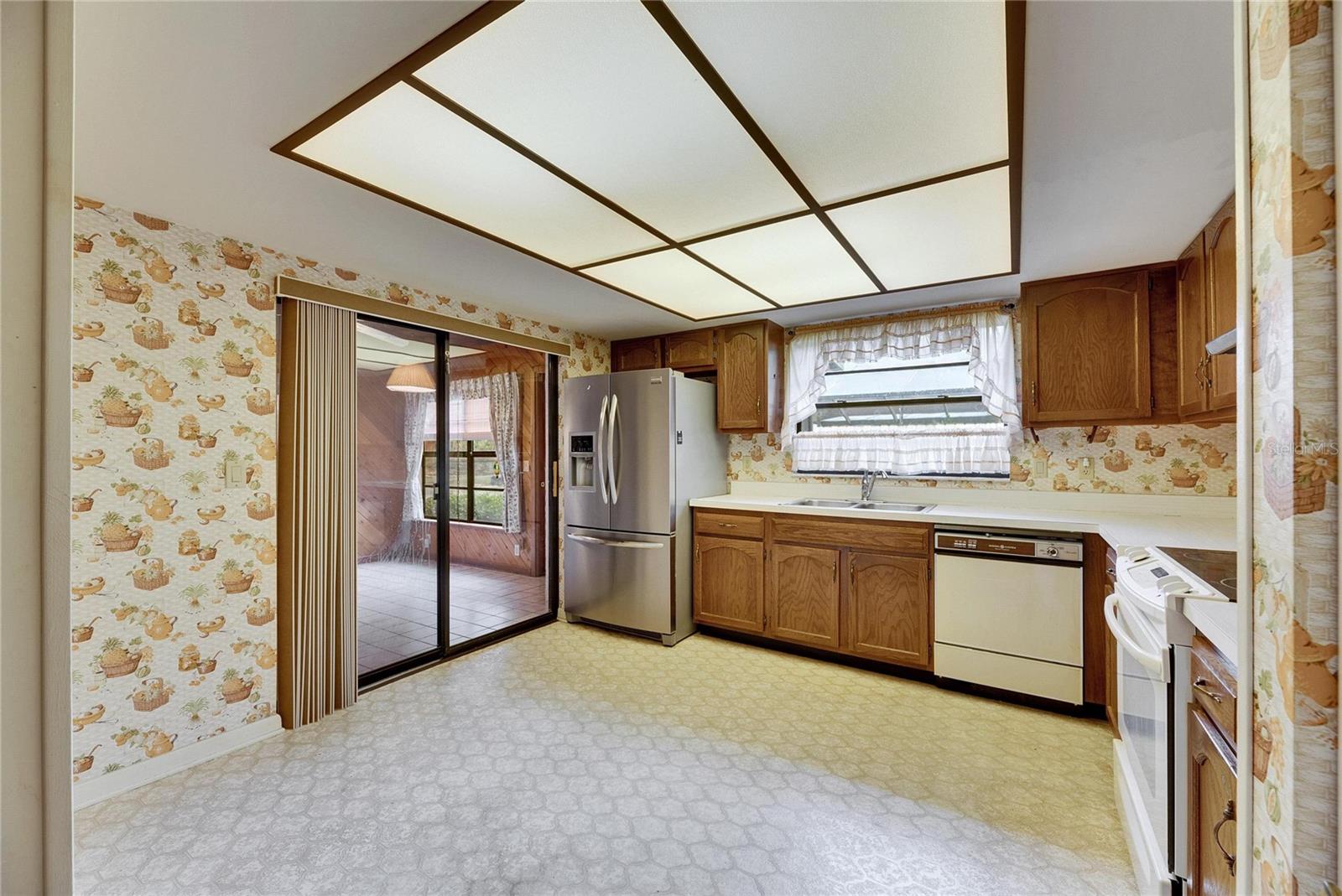 14712 LAUREL LAKE LN