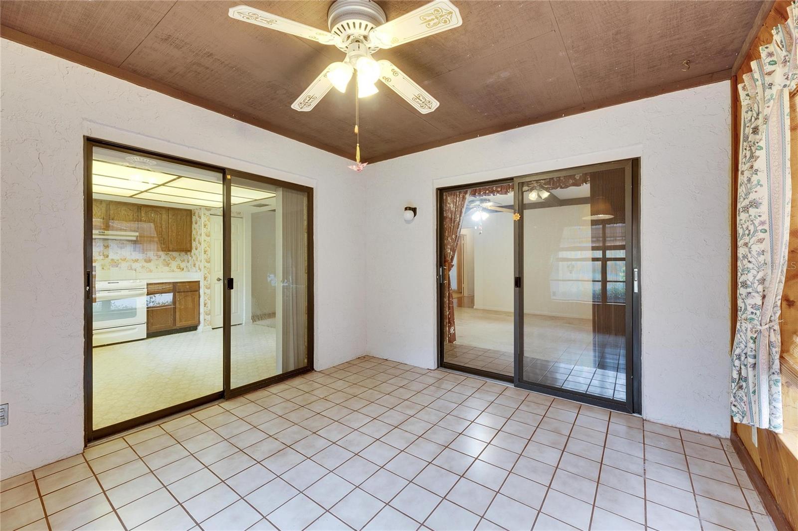 14712 LAUREL LAKE LN