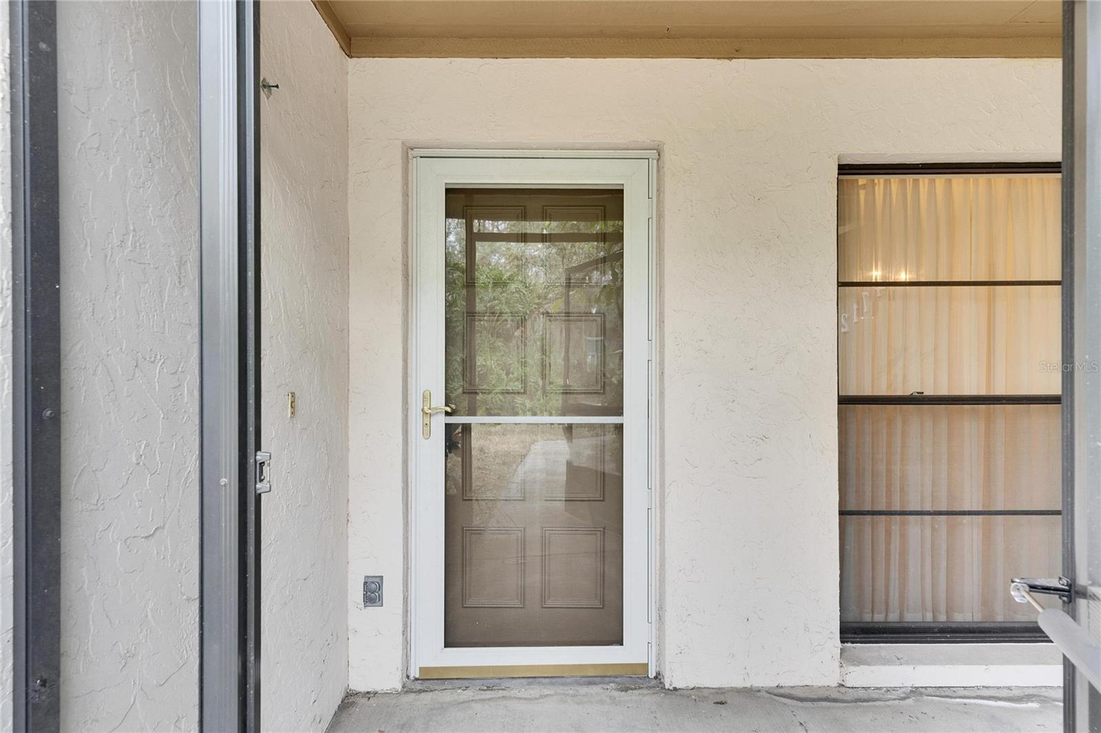 14712 LAUREL LAKE LN