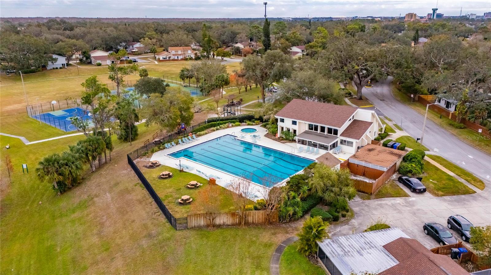 14712 LAUREL LAKE LN