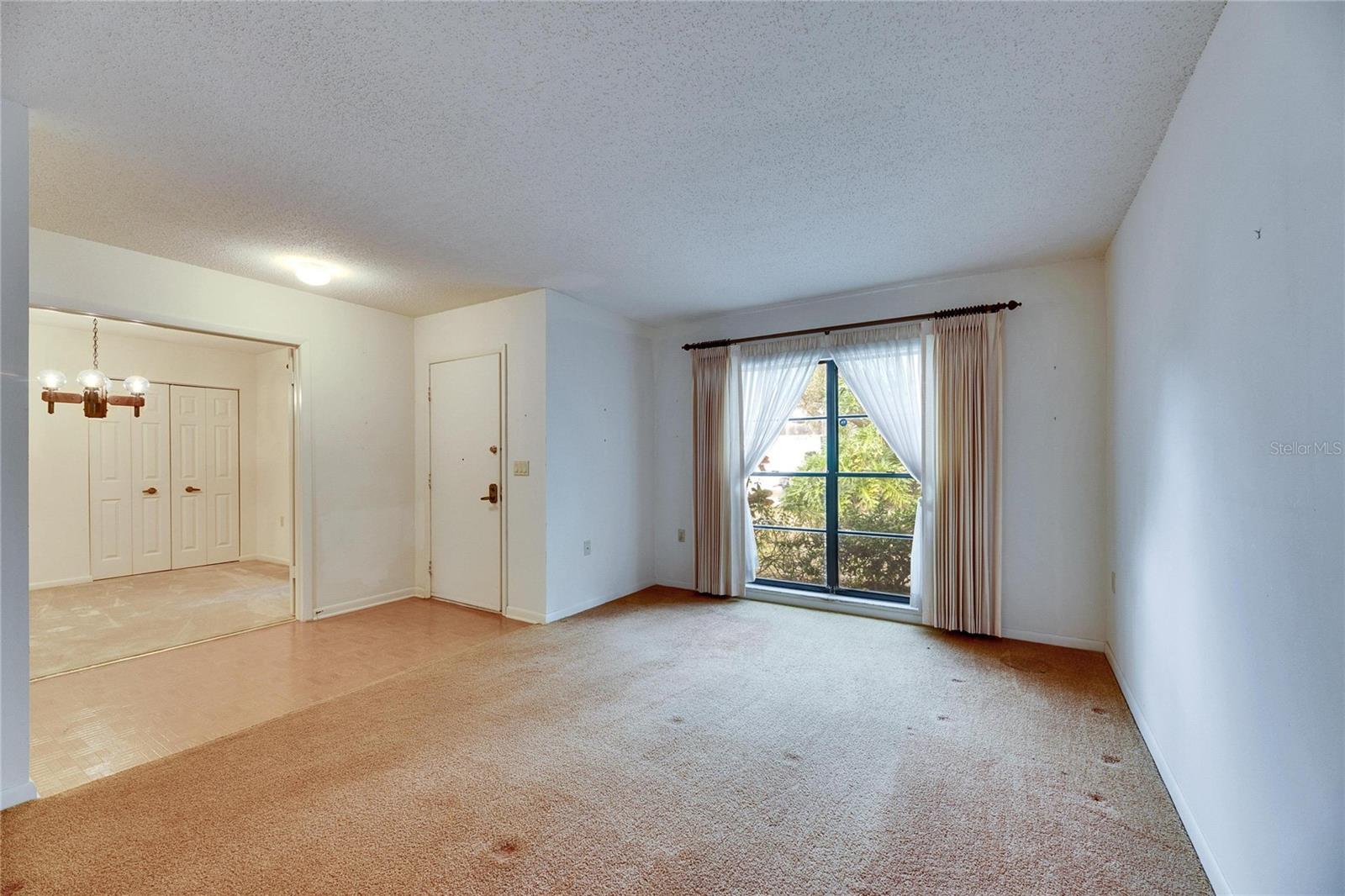 14712 LAUREL LAKE LN