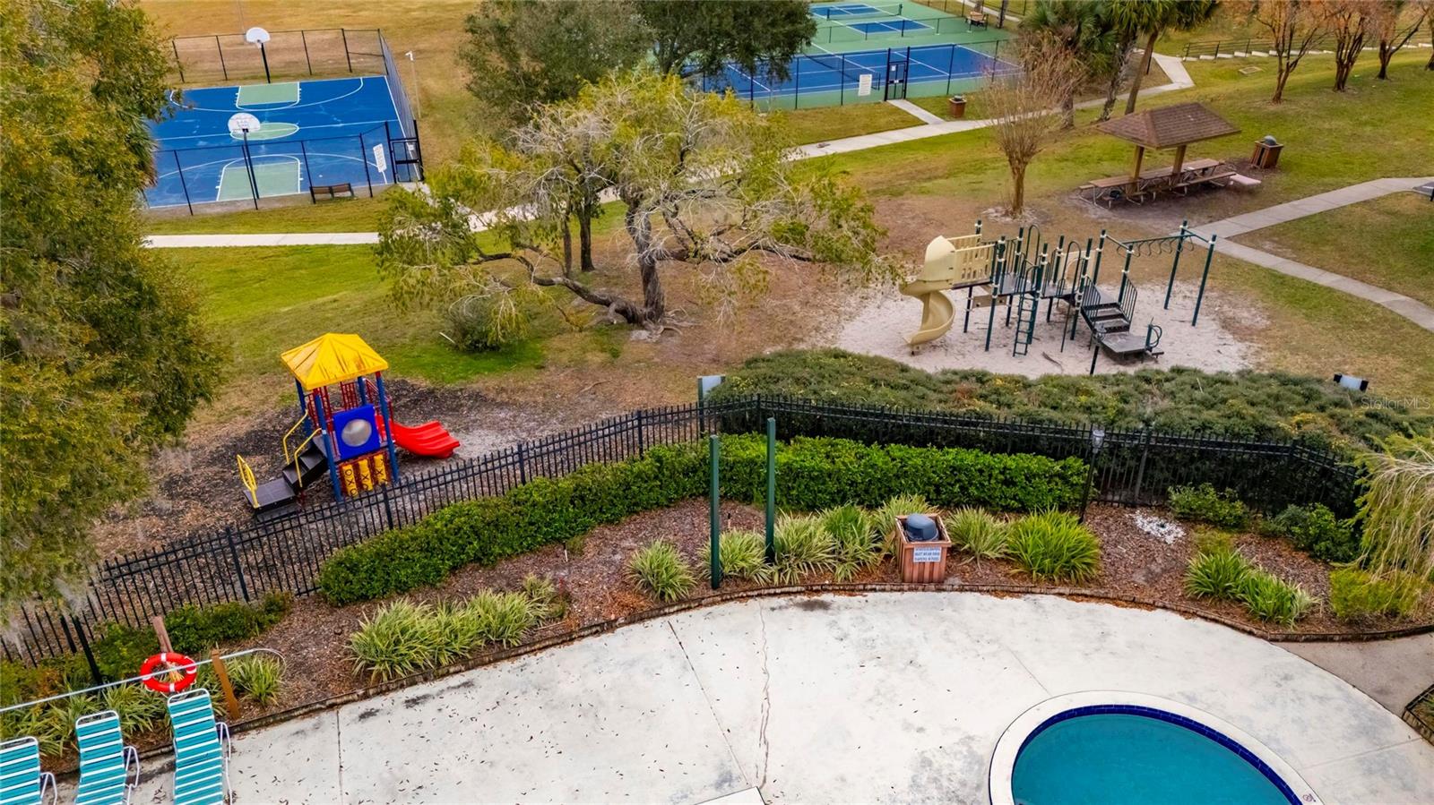 14712 LAUREL LAKE LN