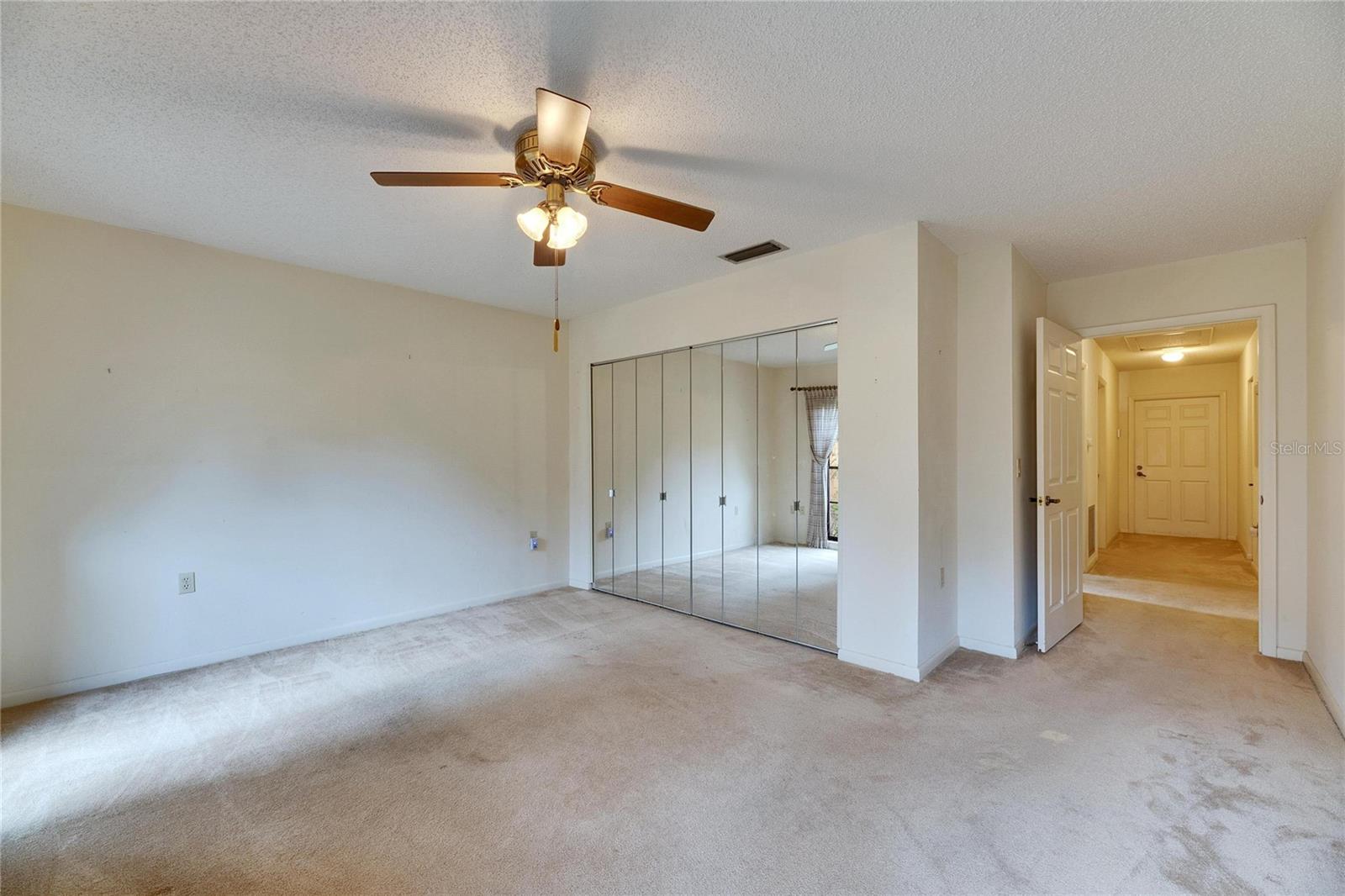 14712 LAUREL LAKE LN