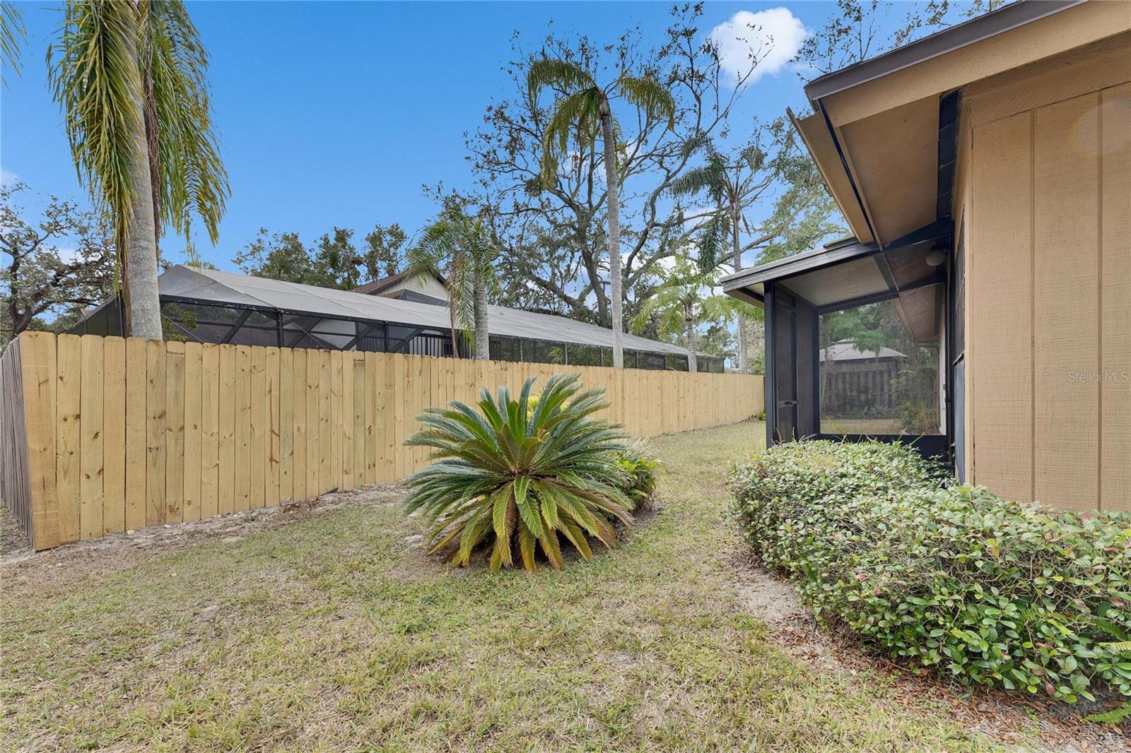 14712 LAUREL LAKE LN