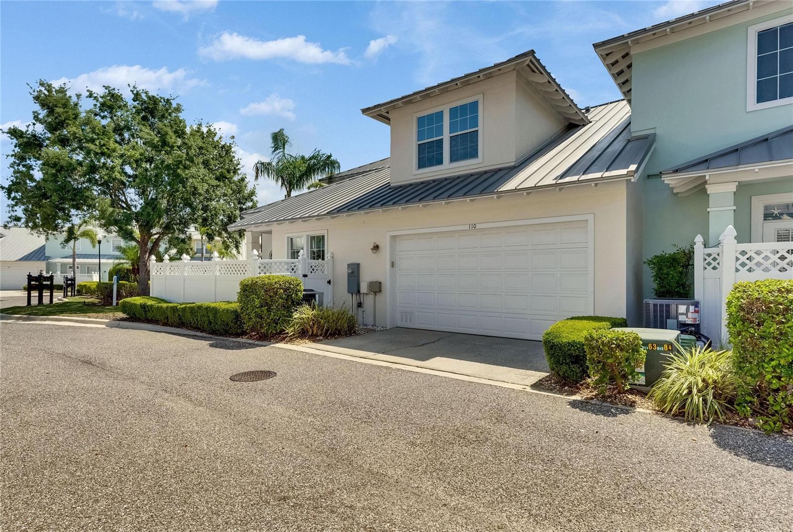 110 ABERDEEN POND DR