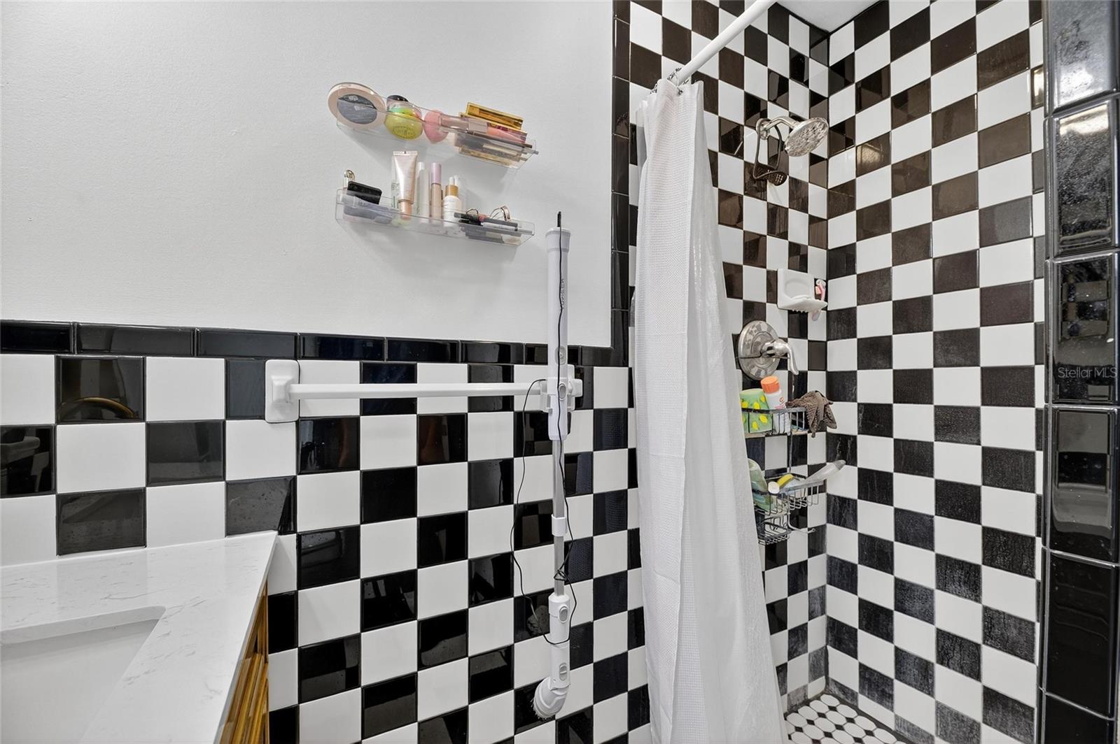 410 OLD MULRENNAN RD