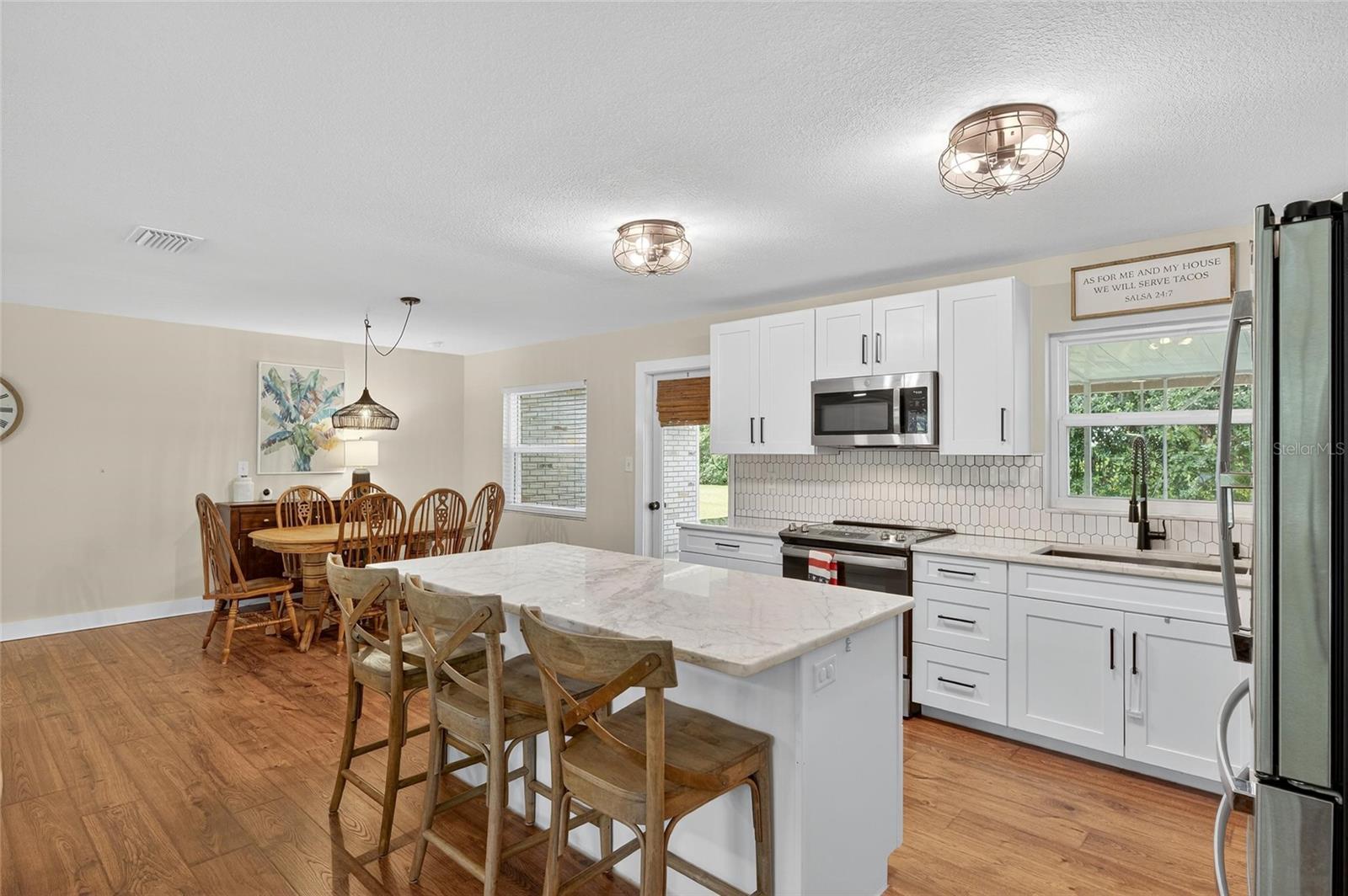 410 OLD MULRENNAN RD