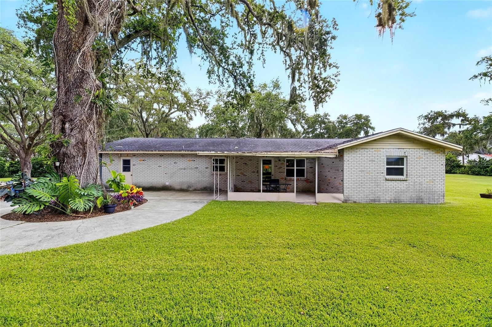 410 OLD MULRENNAN RD