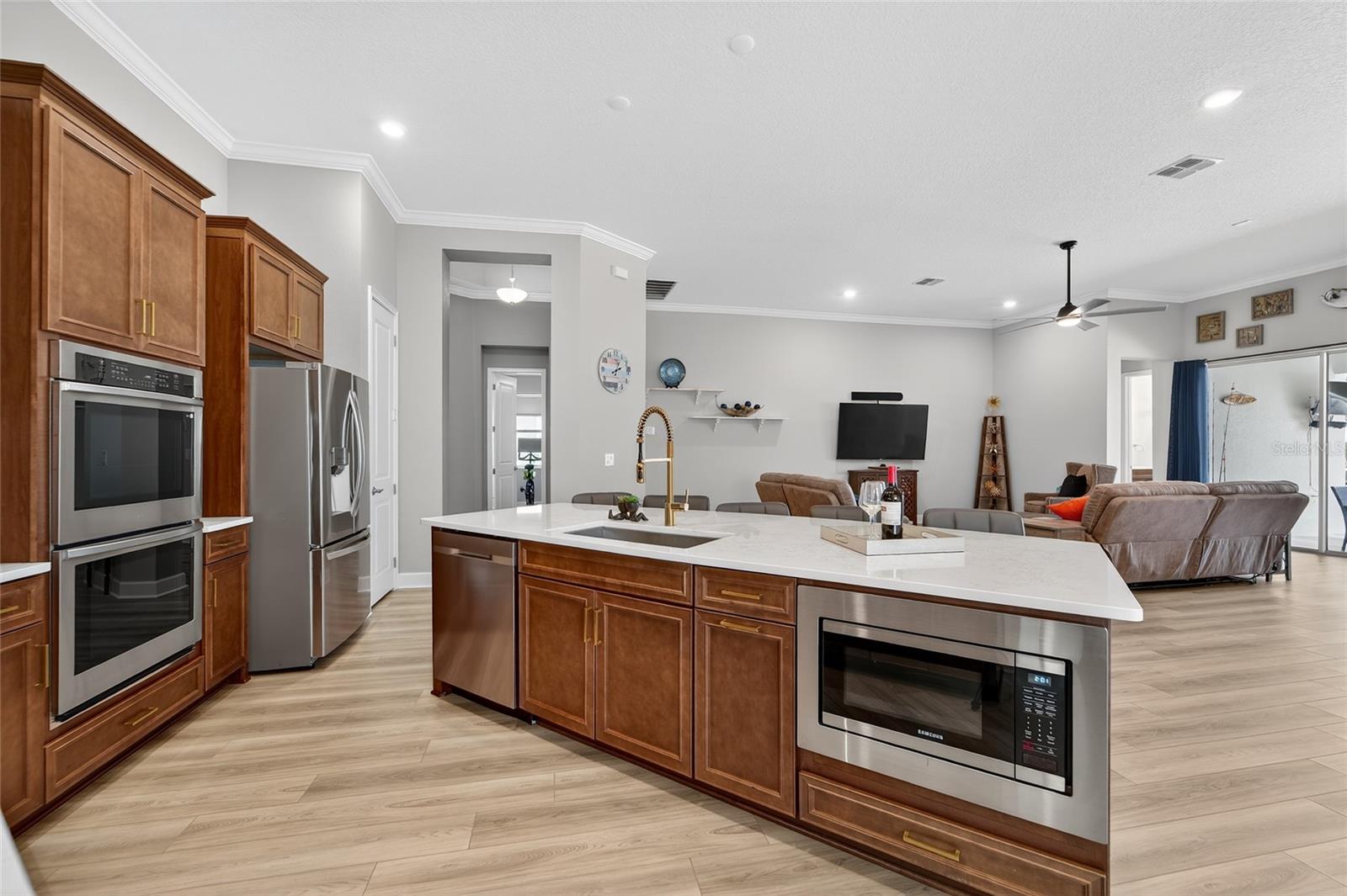 5961 BLAKENEY LOOP