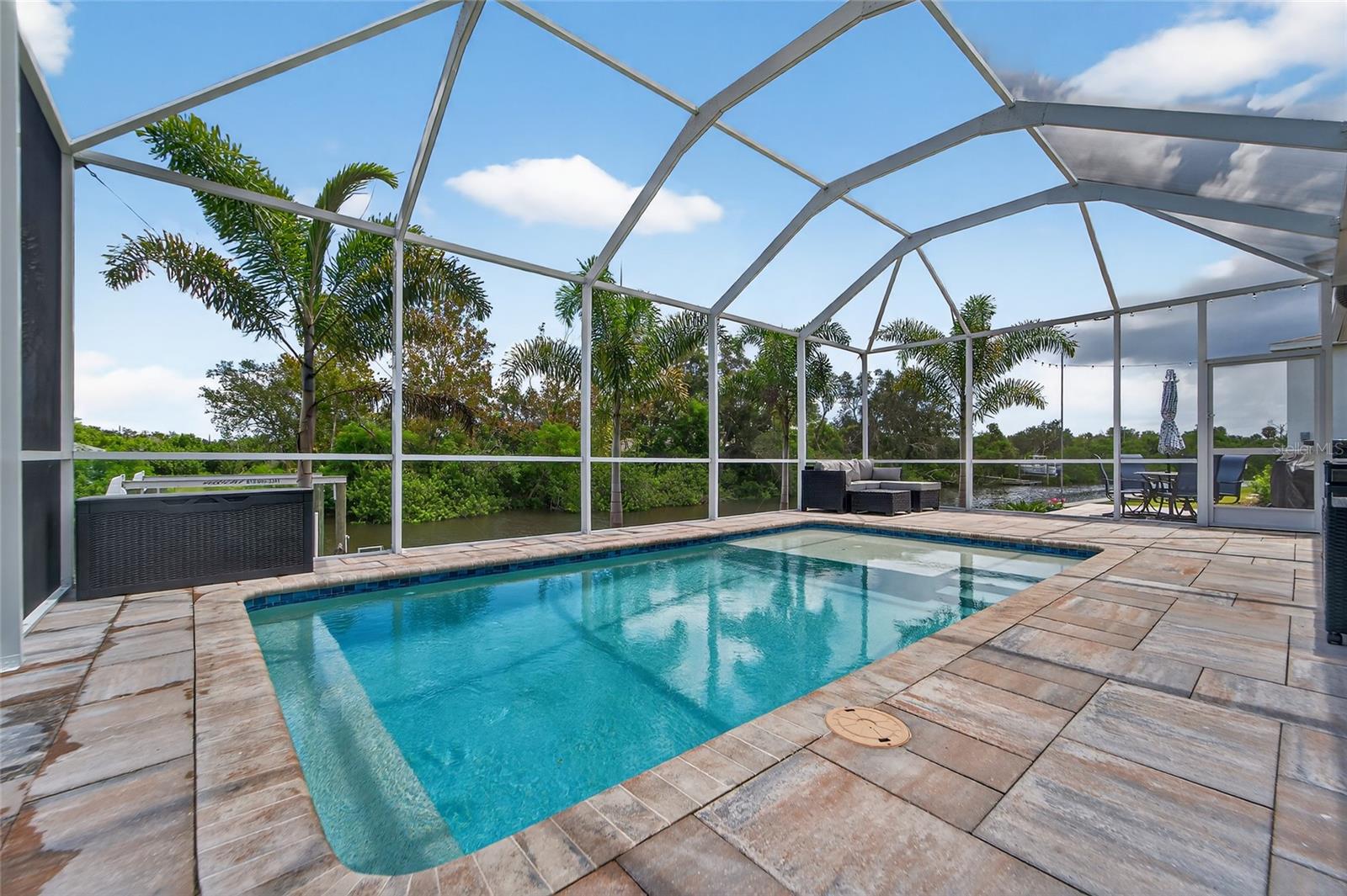 5961 BLAKENEY LOOP