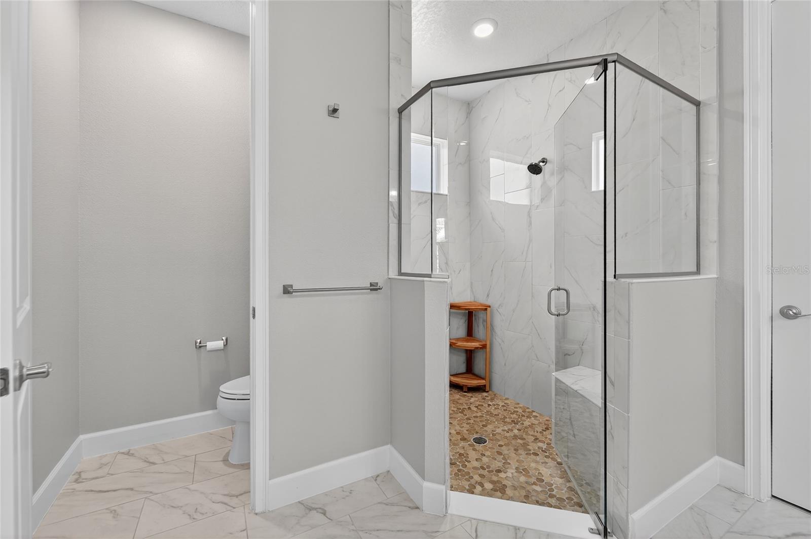5961 BLAKENEY LOOP