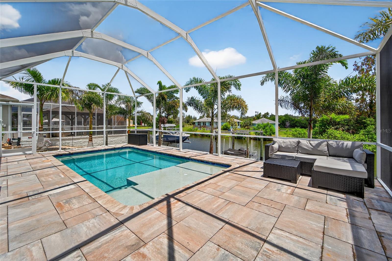 5961 BLAKENEY LOOP