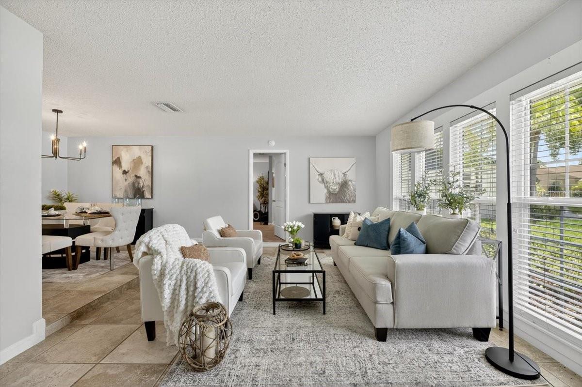 3133 RESEDA CT