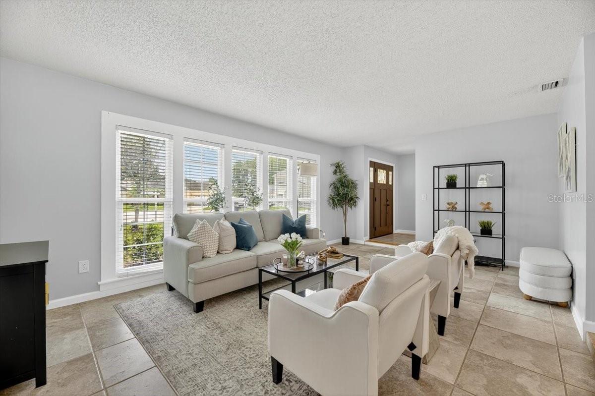 3133 RESEDA CT