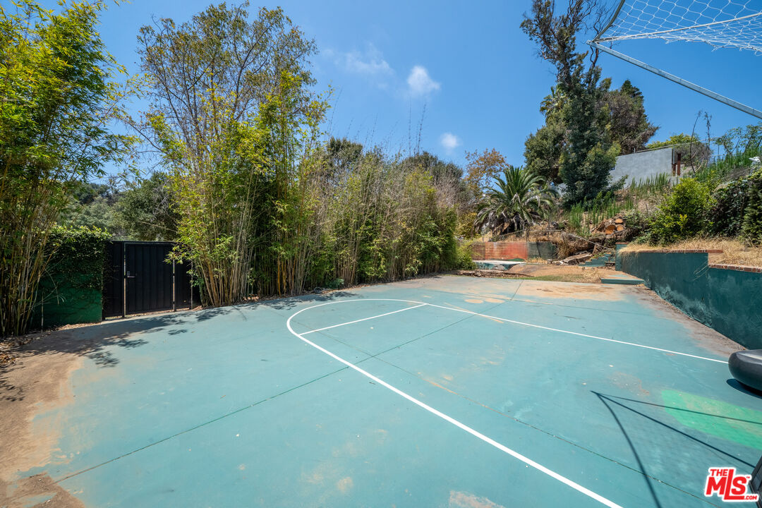 747 Radcliffe Ave